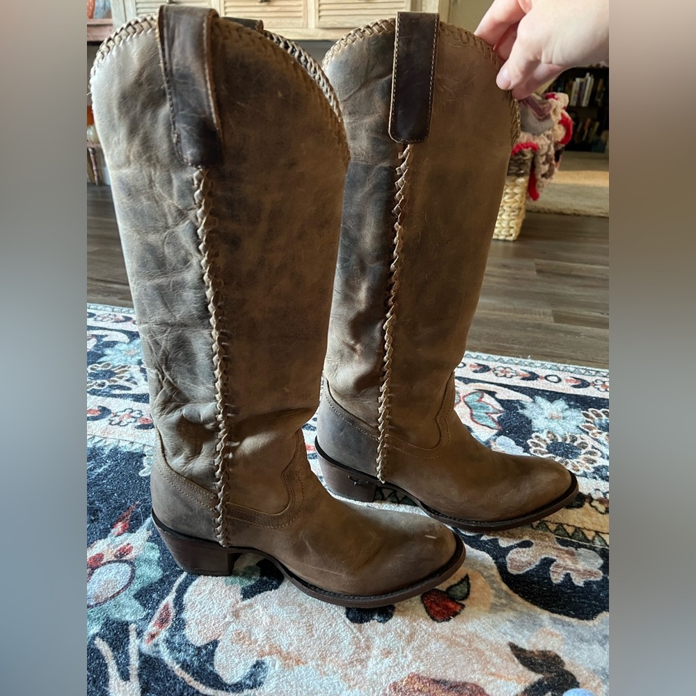 Tan Heeled Boots with Classic Equestrian Design